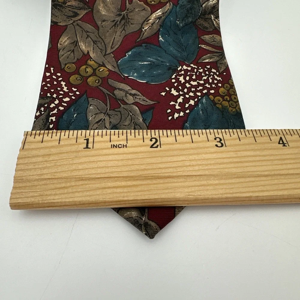 Bugatti Necktie Floral Botanical Pattern Red Blue Beige 55L 3.5W